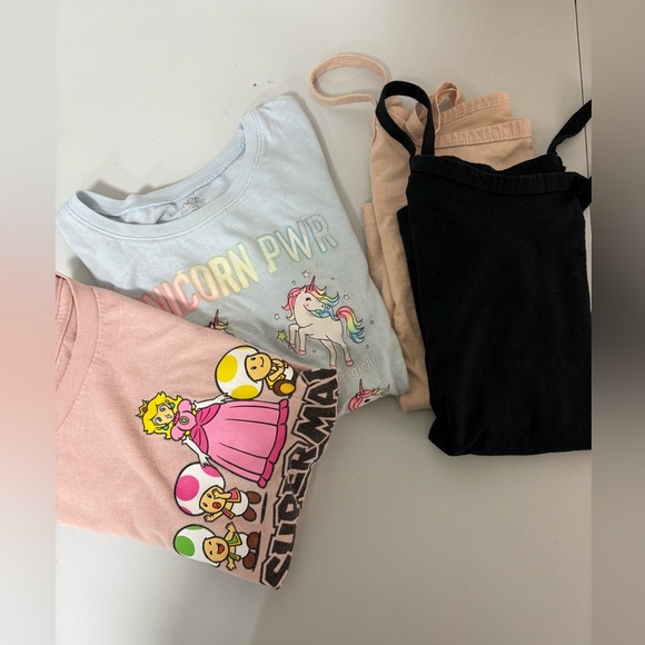 OLD NAVY Bundle of 4 Size M-8 - Picture 1 of 3